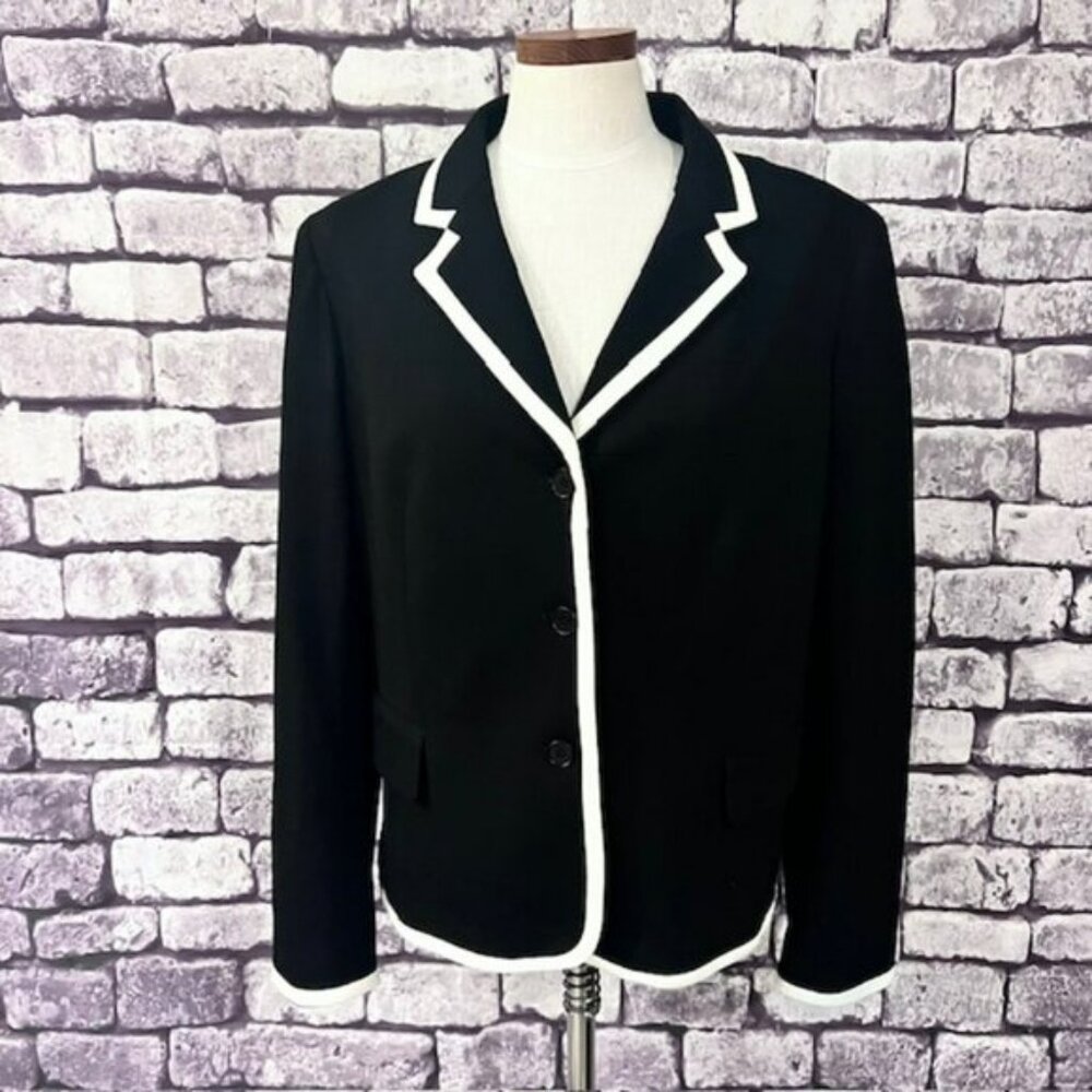 Talbots Woman Black Blazer with white trim Grace fit size 24W NWT